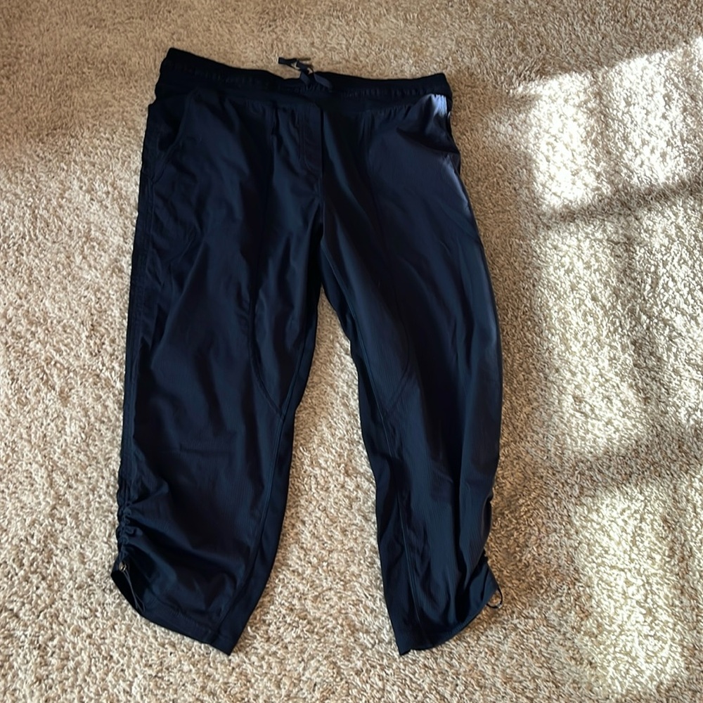 lululemon navy dance studio capri pants